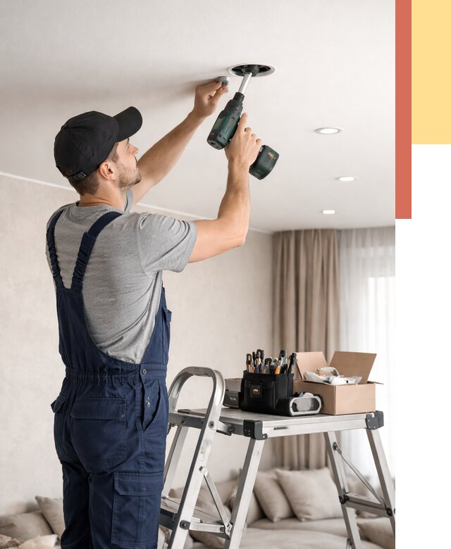 Установка и монтаж точечных светильников в натяжной потолок в Реже от 1972 руб. | ОТДЕЛОЧНИК-Реж